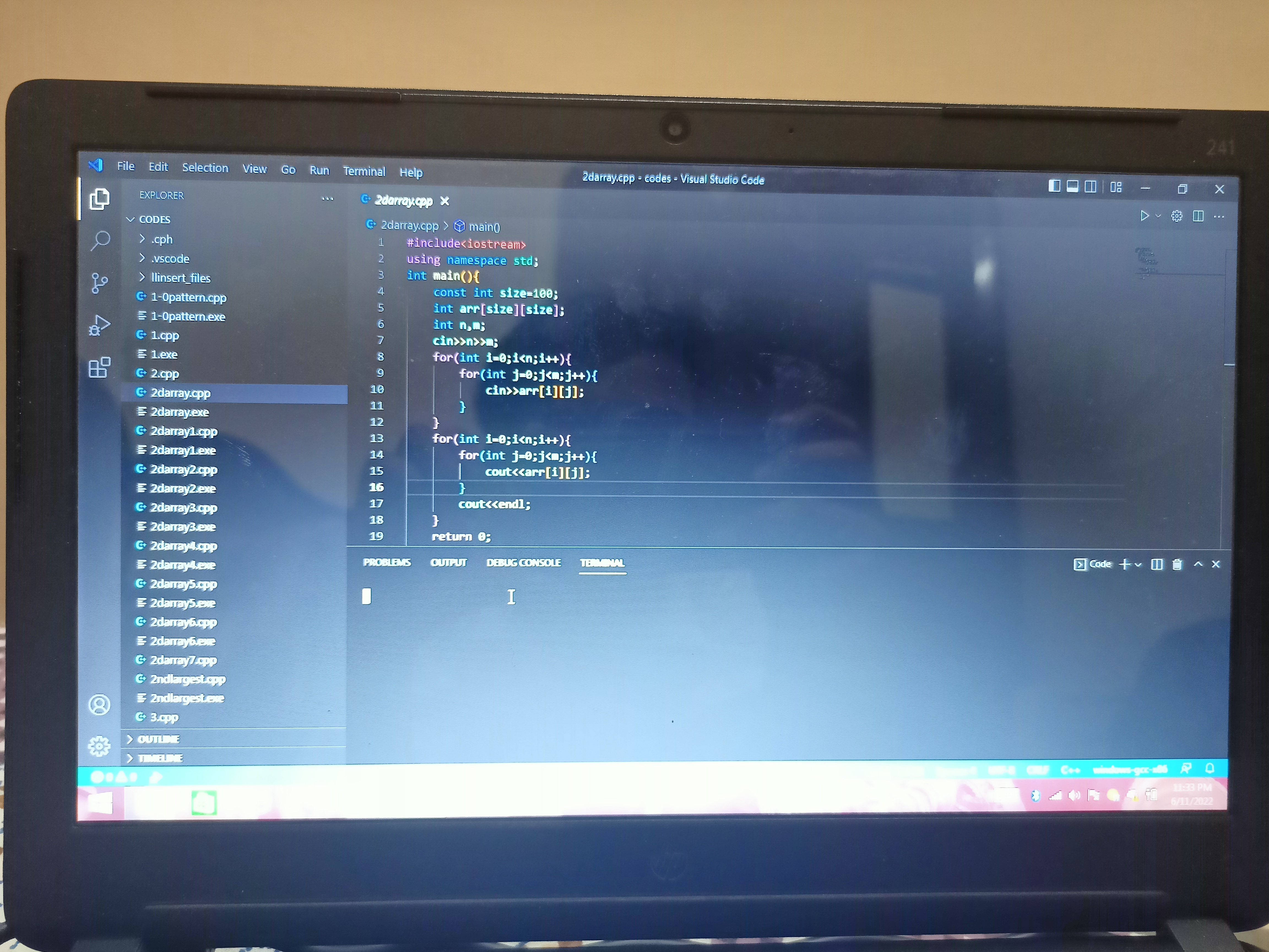 Vscode terminal showing nothing · Issue #151844 · microsoft/vscode · GitHub