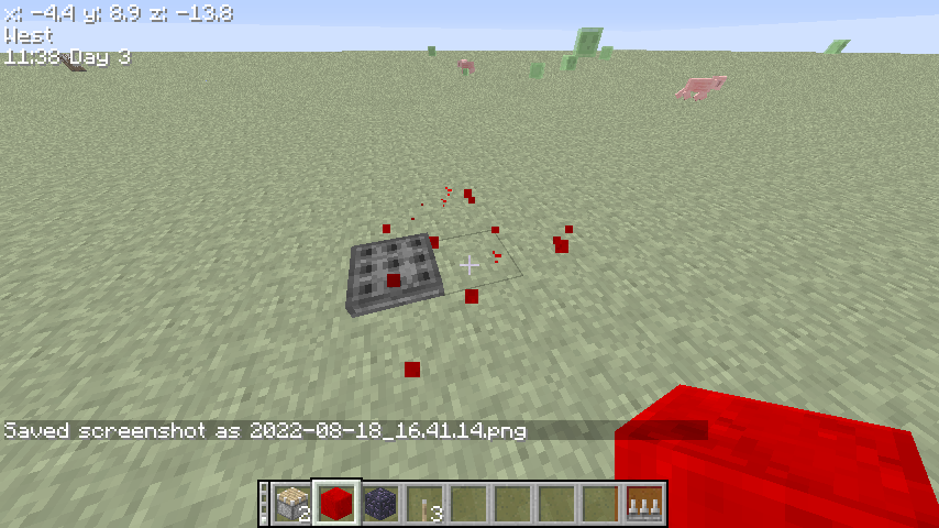 Removing redstone block adjacent to spike trap doesn't unpower the trap ...