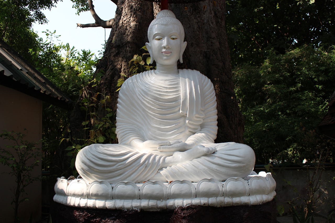 meditation-buddha-statue