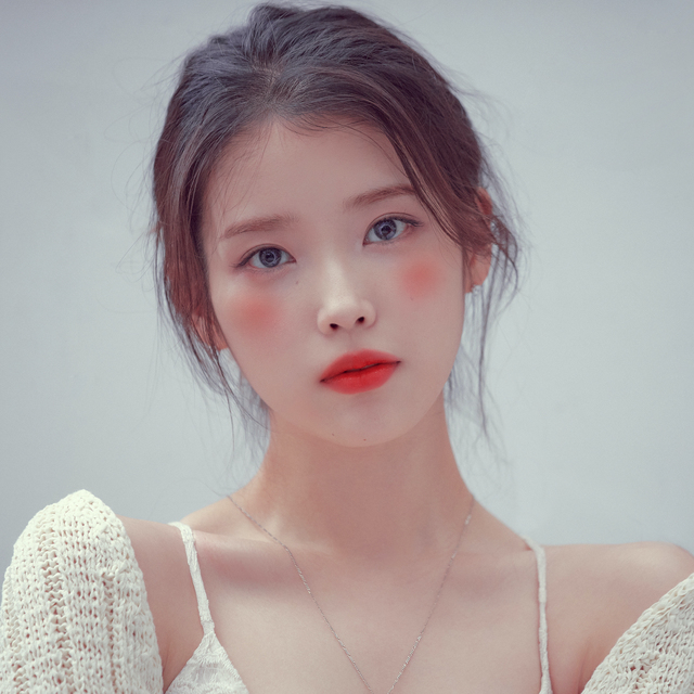 기울인얼굴