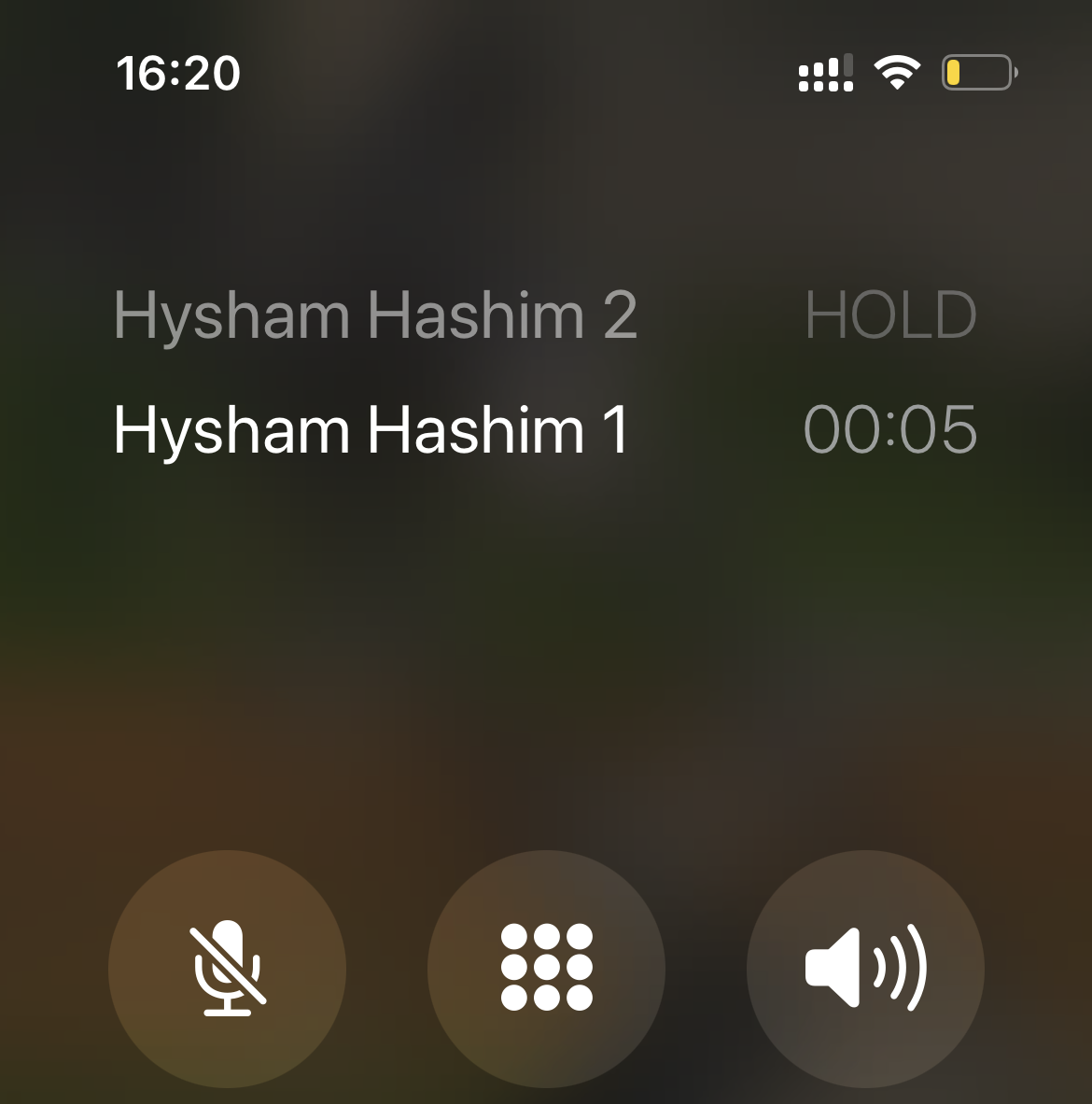 IOS microphone disabled on answering the second call (when pressing