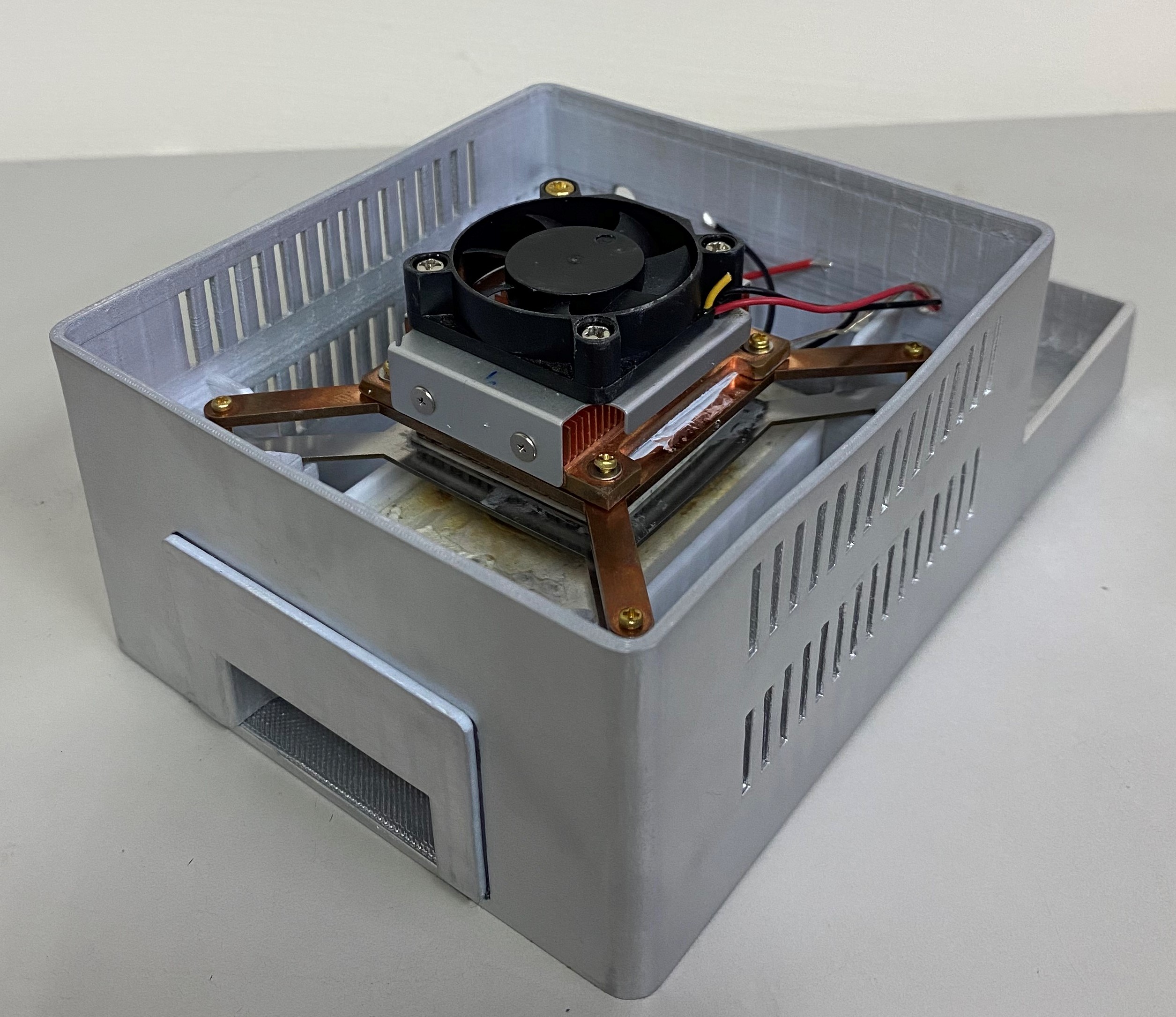 GitHub masseraze/EnergyHarvestingsystem thermoelectric charger and wearable device