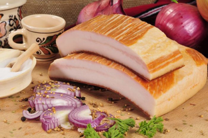Slanina-700x465