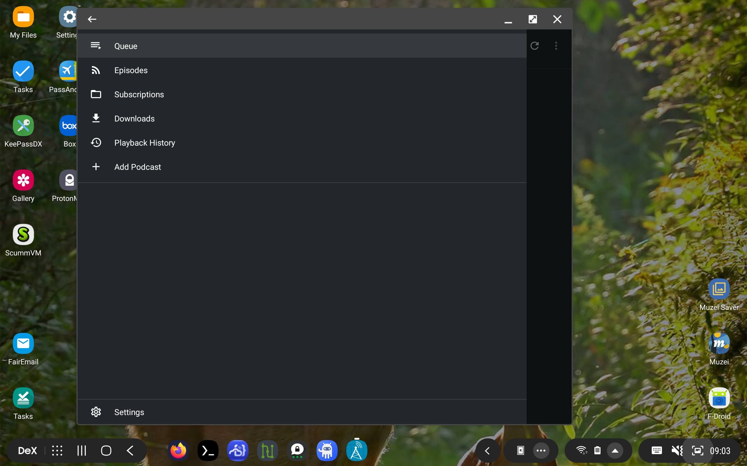 AntennaPod with open menu on Samsung DeX / Samsung S6 Tablet