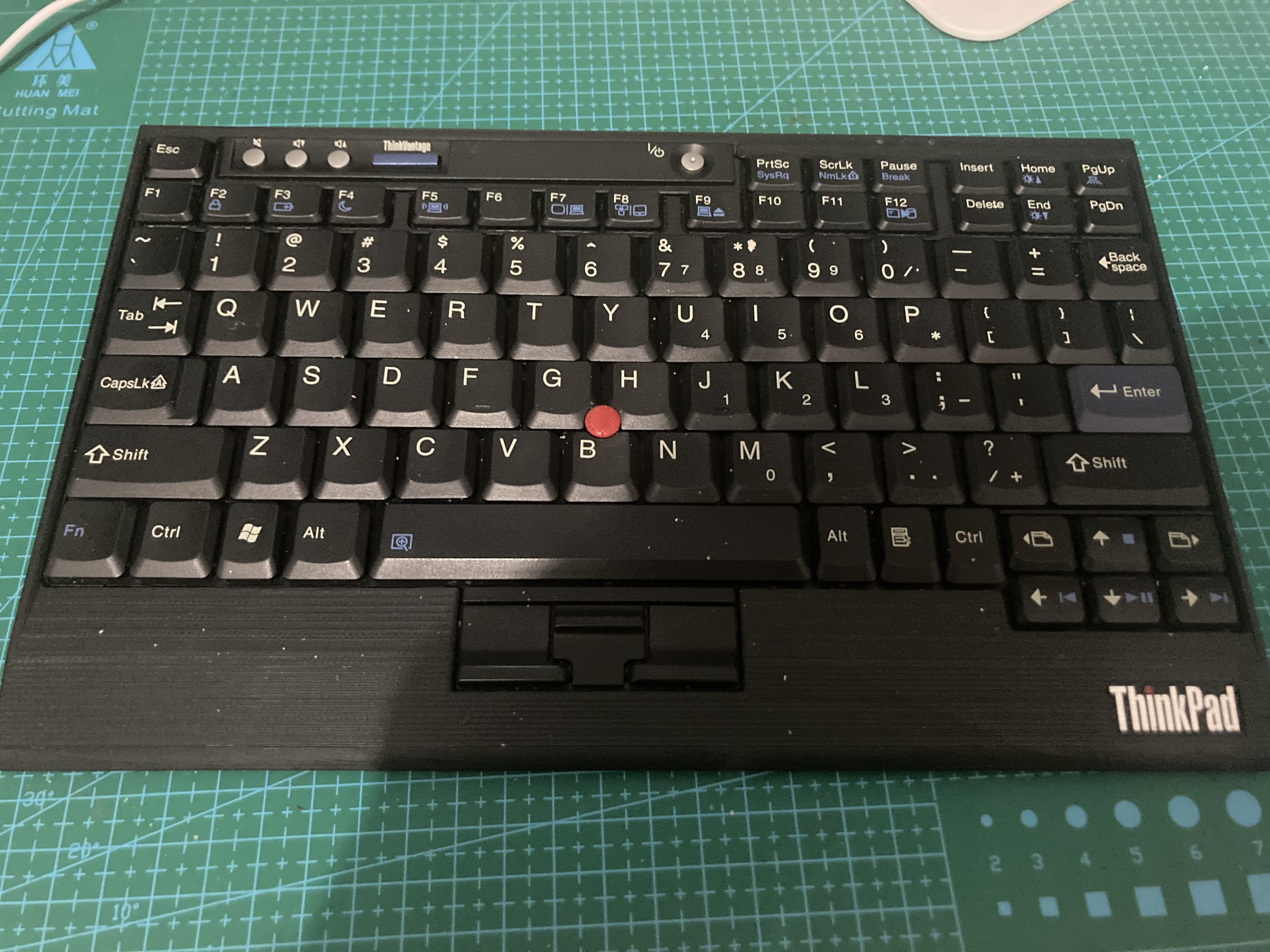 ThinkPad 蓝牙键盘