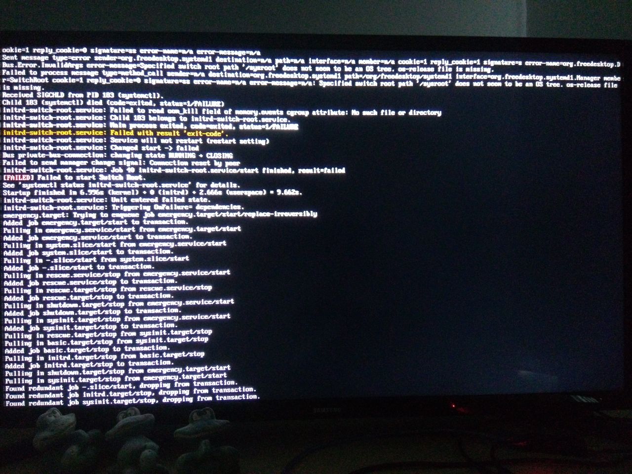 possible systemd.volatile=overlay causing initrdswitchroot to fail