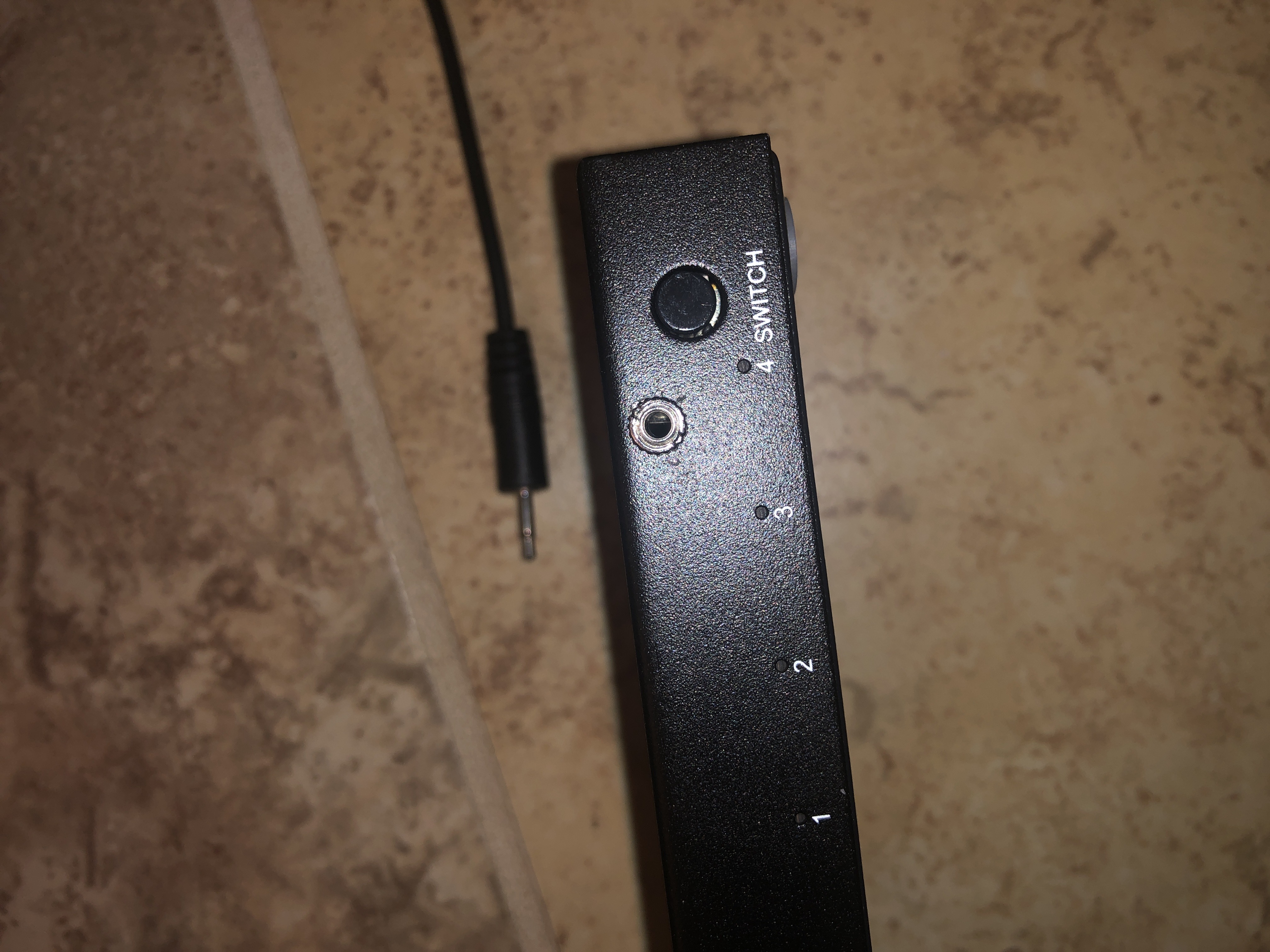 [Solution] Hardware mod to AIMOS 4 port switch; remote control it and ...
