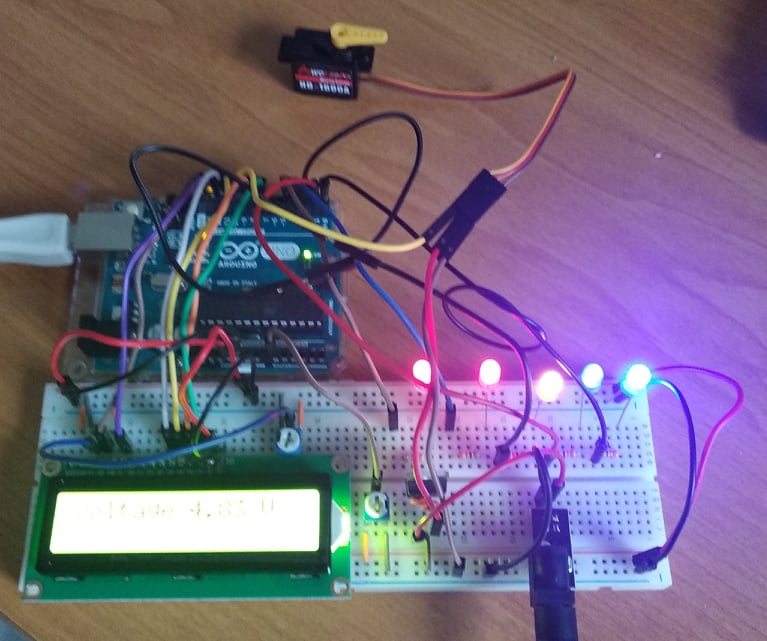 GitHub - Dawid-Lukasiewicz/Arduino_Uno-ControllingServWithVoltage ...