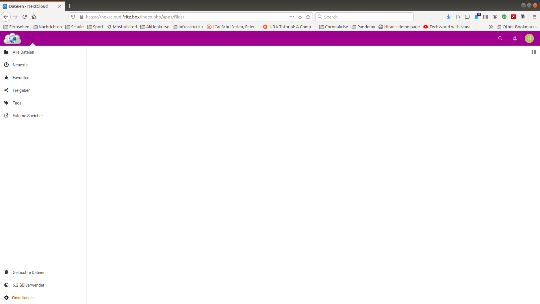 Nextcloud only displays a white screen · Issue #1454 · nextcloud/docker ...