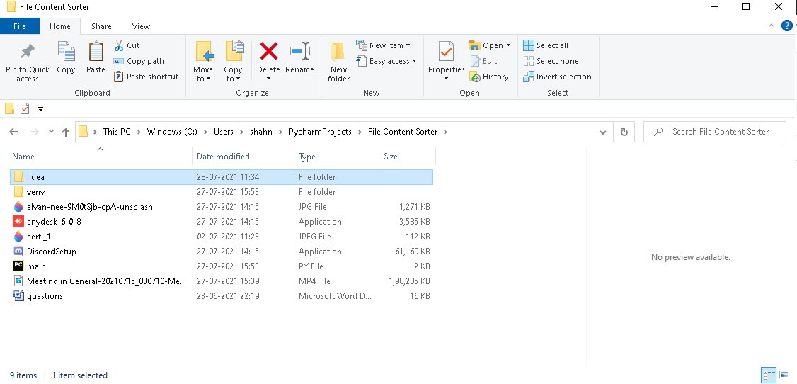 before_running(folder_content_sorter)