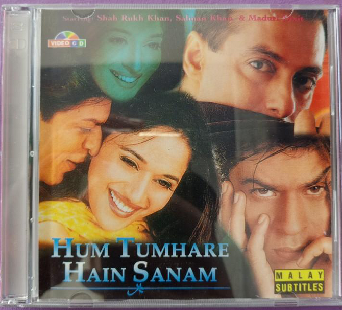 Sab Kuchh Bhula Diya song(Hum Tumhare Hain Sanam)