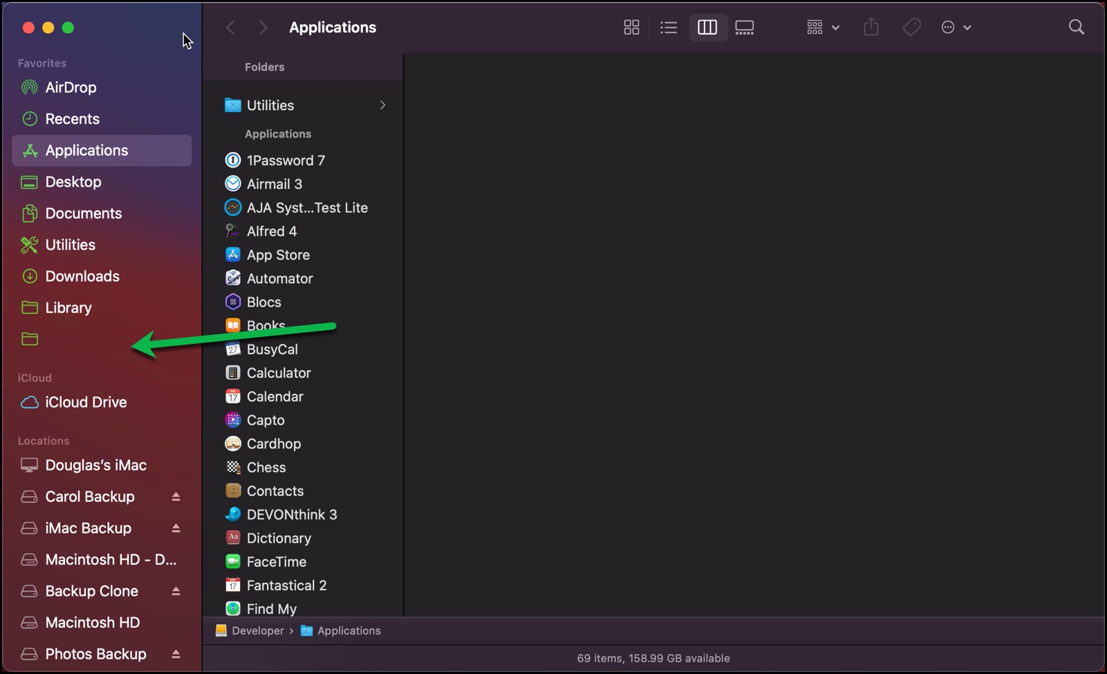 finder dark three panes
