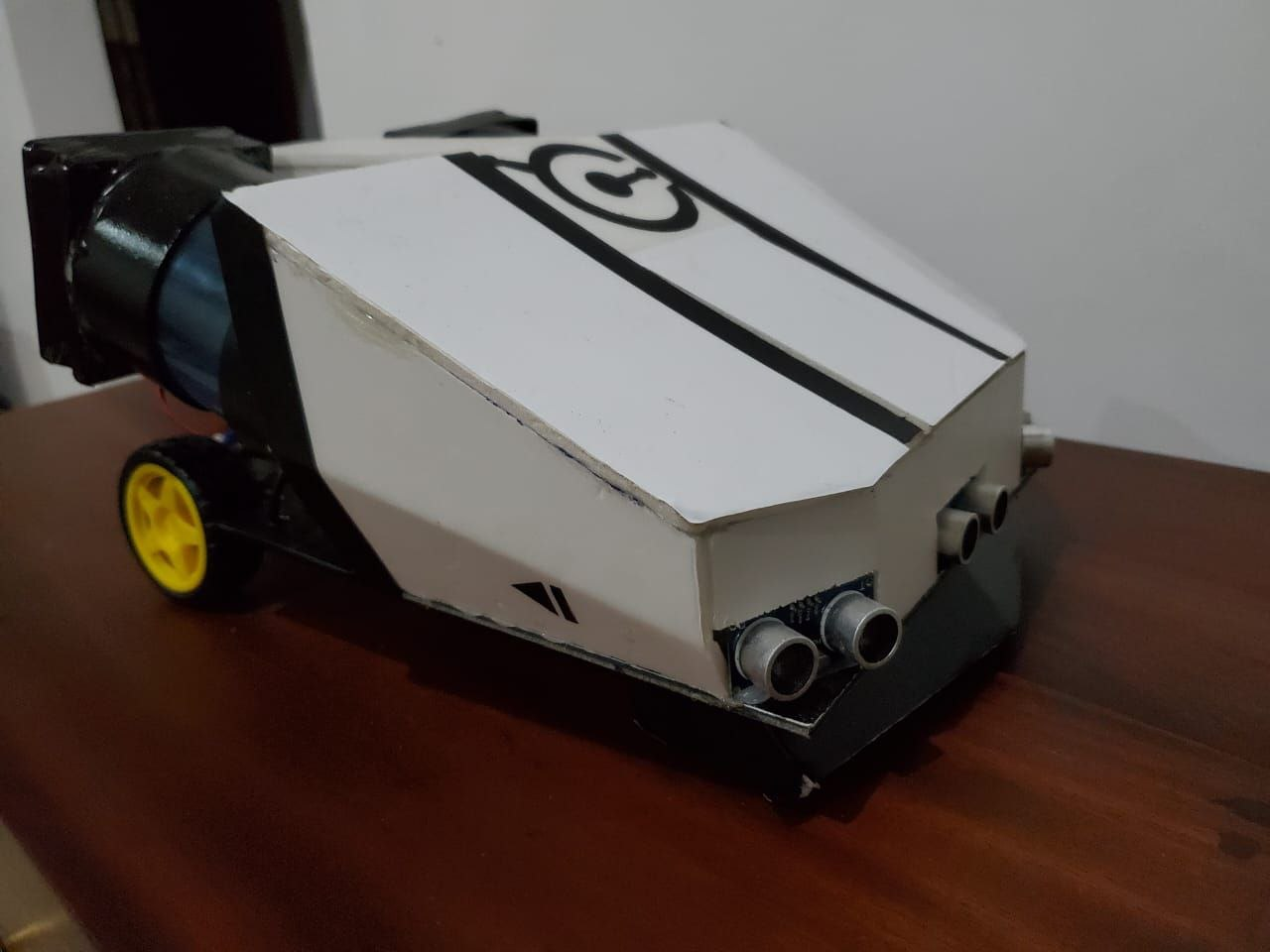 GitHub GevinN99/ArduinoCleaningRobot