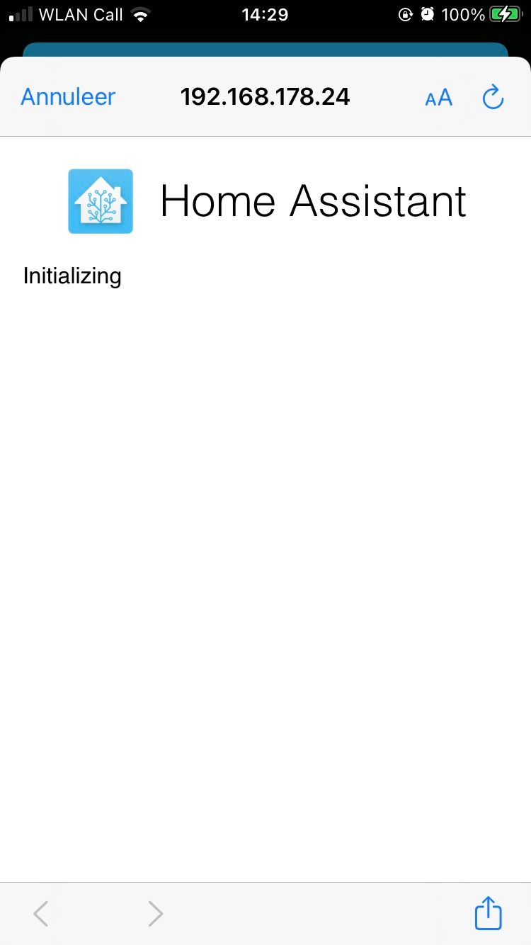 Again iOS app is only showing 'Initializing' · Issue 1967 · home